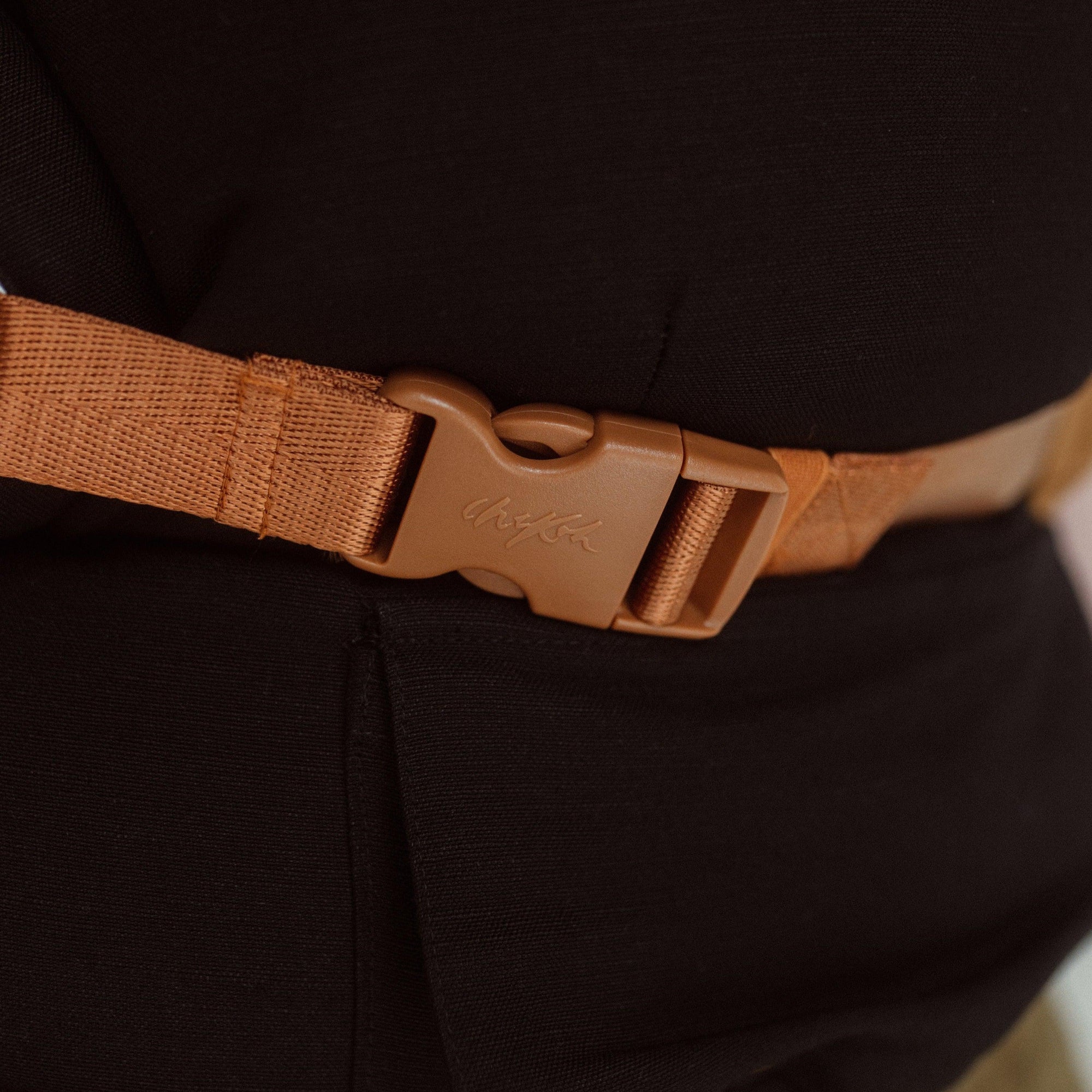 A close up of the Cinta Clip Carrier by Chekoh.