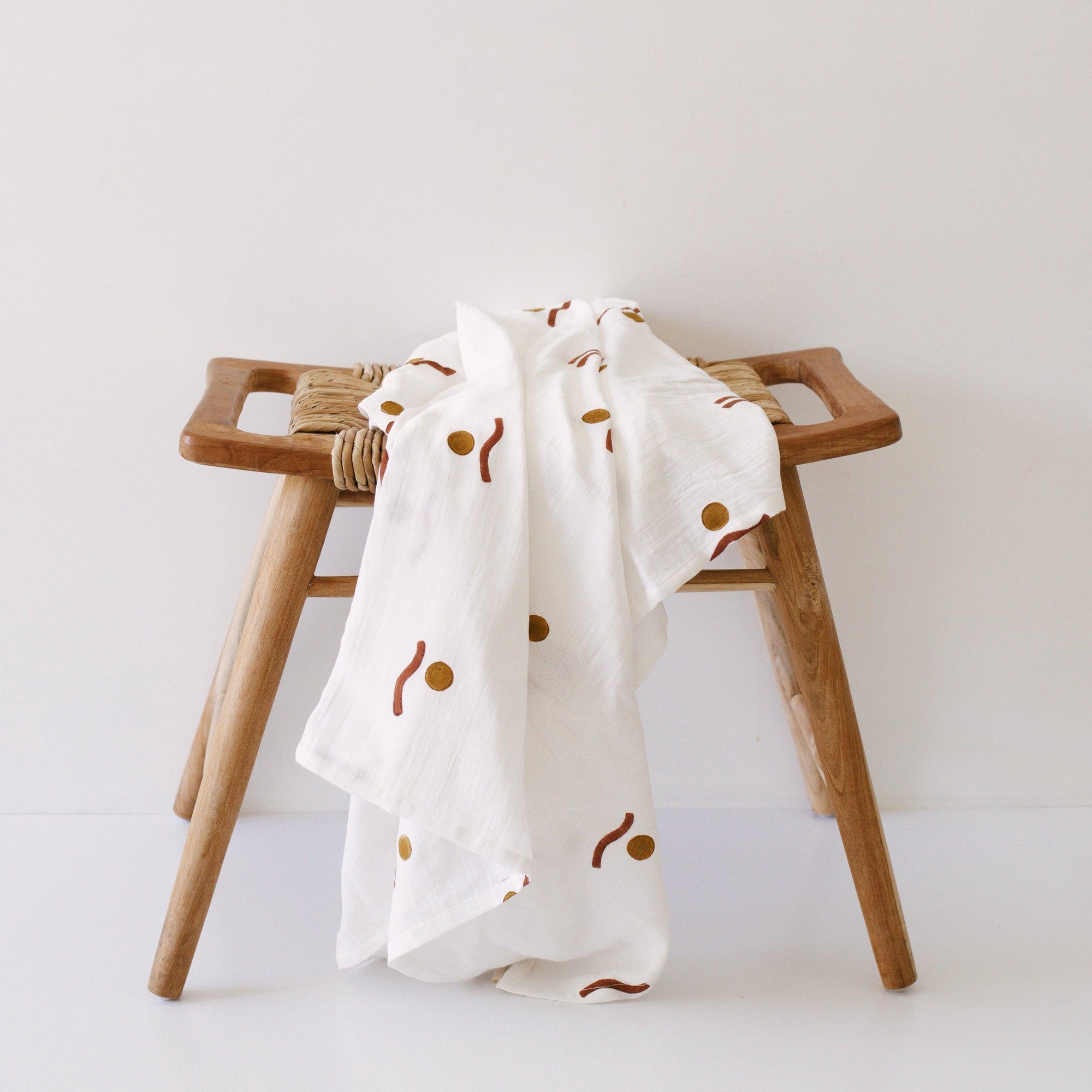 This muslin wrap is a beautiful GOTs certified organic cotton creating a super soft blanket for the littlest member of the family.